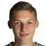 https://www.theyscored.com/assets-cl/players/423921.png